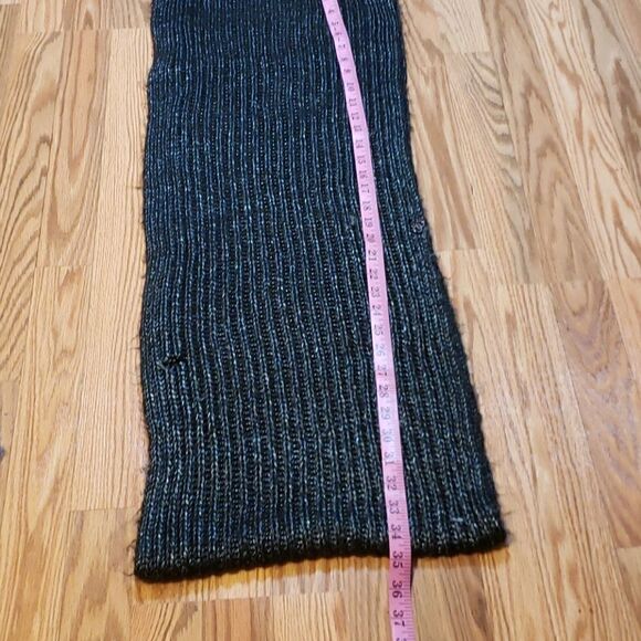 Aerie Beanie Hat & Infinit - Picture 6 of 7